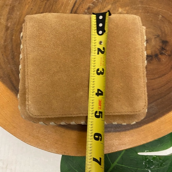 Urban Outfitters Muni Leather Cross body Bag - Picture 13 of 13